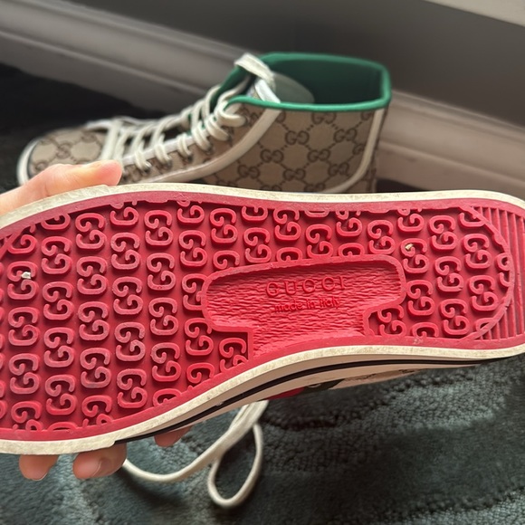 Gucci Canvas GG Tennis 1977 Sneaker - Picture 4 of 5